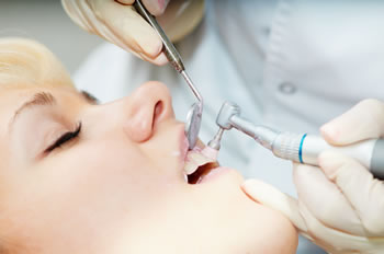 Zahnprophylaxe in der Zahnarztpraxis Dr. LangHeinrich in München Schwabing